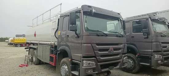 Camión cisterna de aceite combustible de 20000 litros con dispensador de combustible Sinotruk HOWO 4X2 6X4 8X4 20000 litros